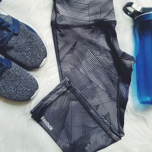 Reebok Capri stretch legging